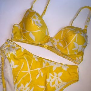 NWT 90s European Yellow & White Floral Bikini
